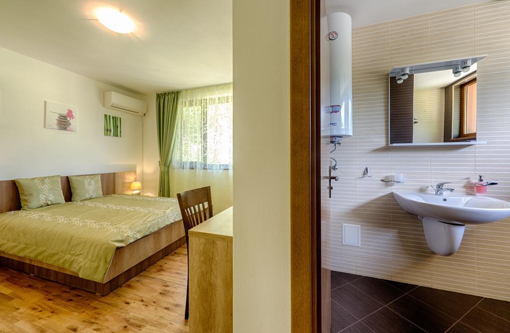 Guest House Vitora Ribaritsa Rum bild